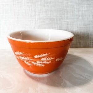 Orange Autumn Harvest Wheat 750 ml Bowl PYREX